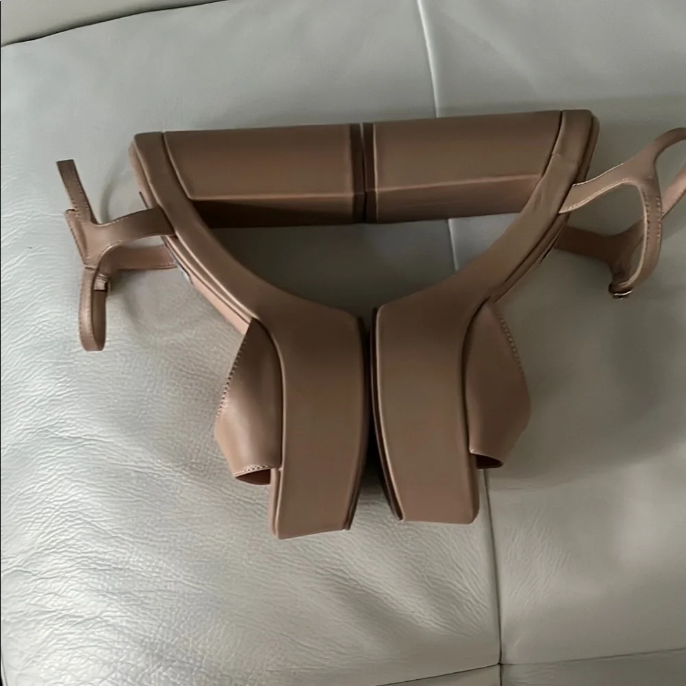 Steve Madden Nude Platform Heels - Picture 6 of 8